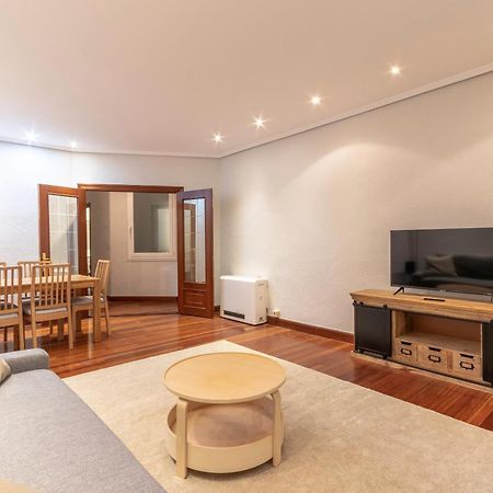 Apartamento Uribitarte Bilbao Bagian luar foto