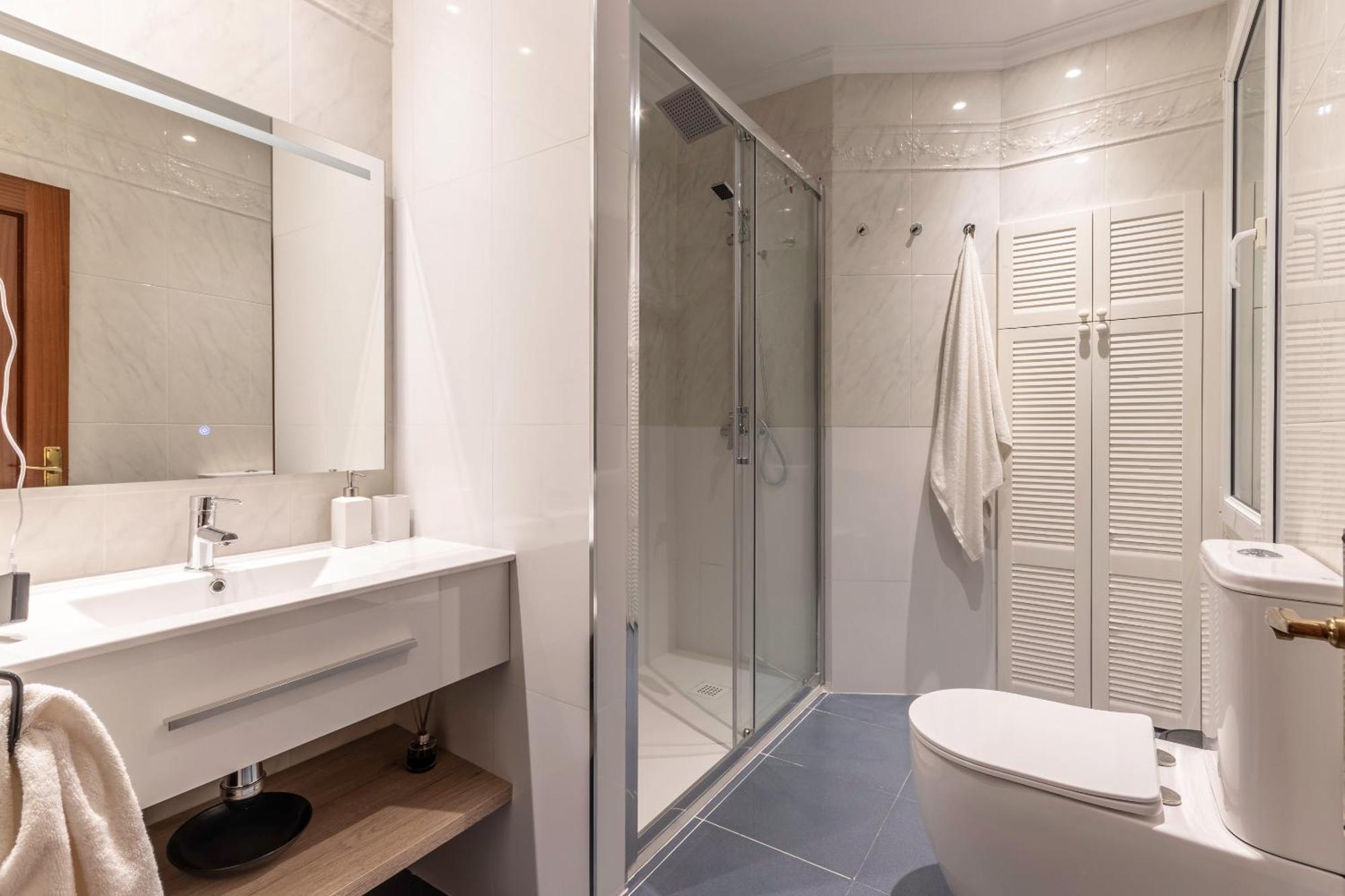 Apartamento Uribitarte Bilbao Bagian luar foto