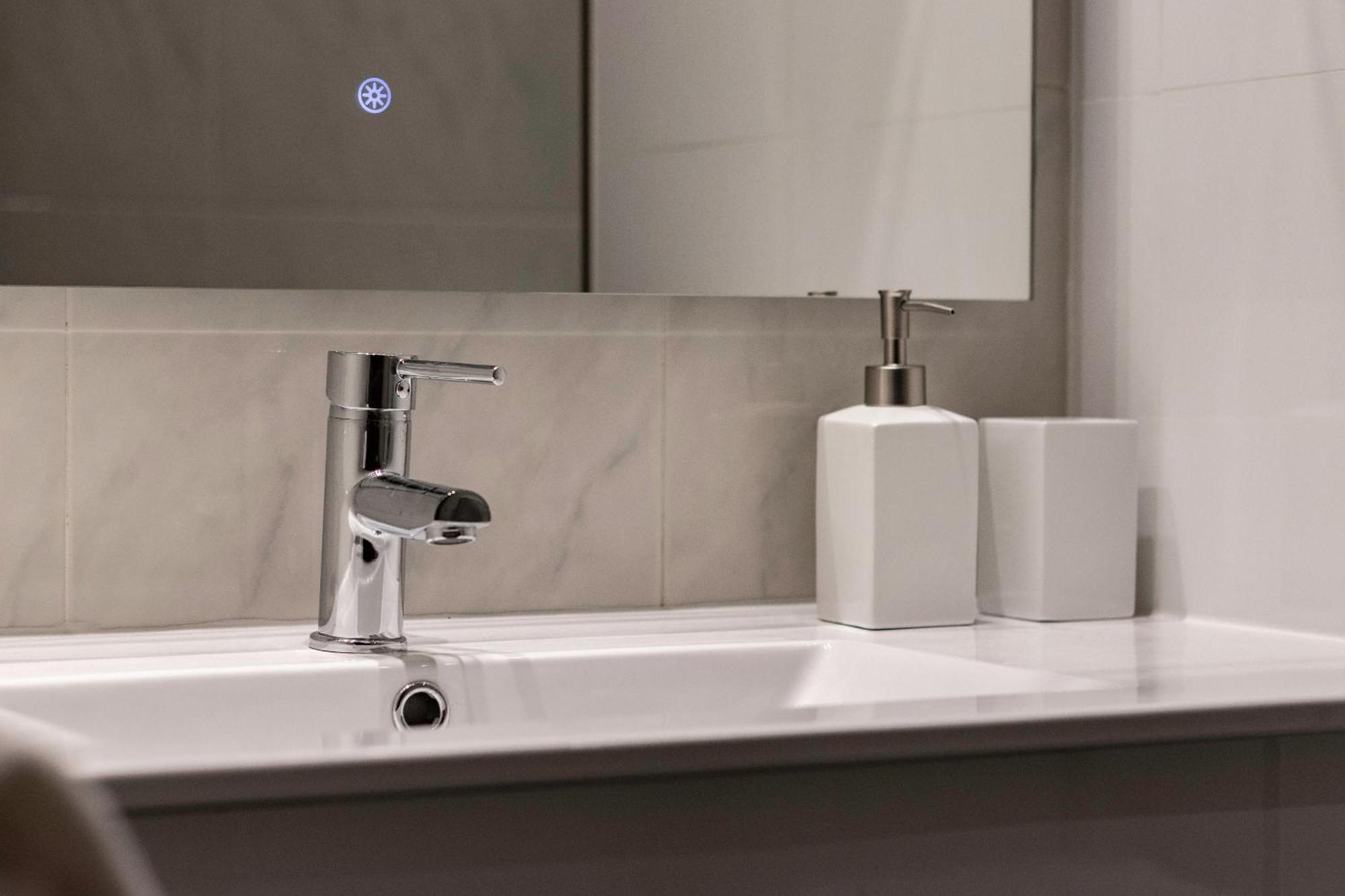 Apartamento Uribitarte Bilbao Bagian luar foto
