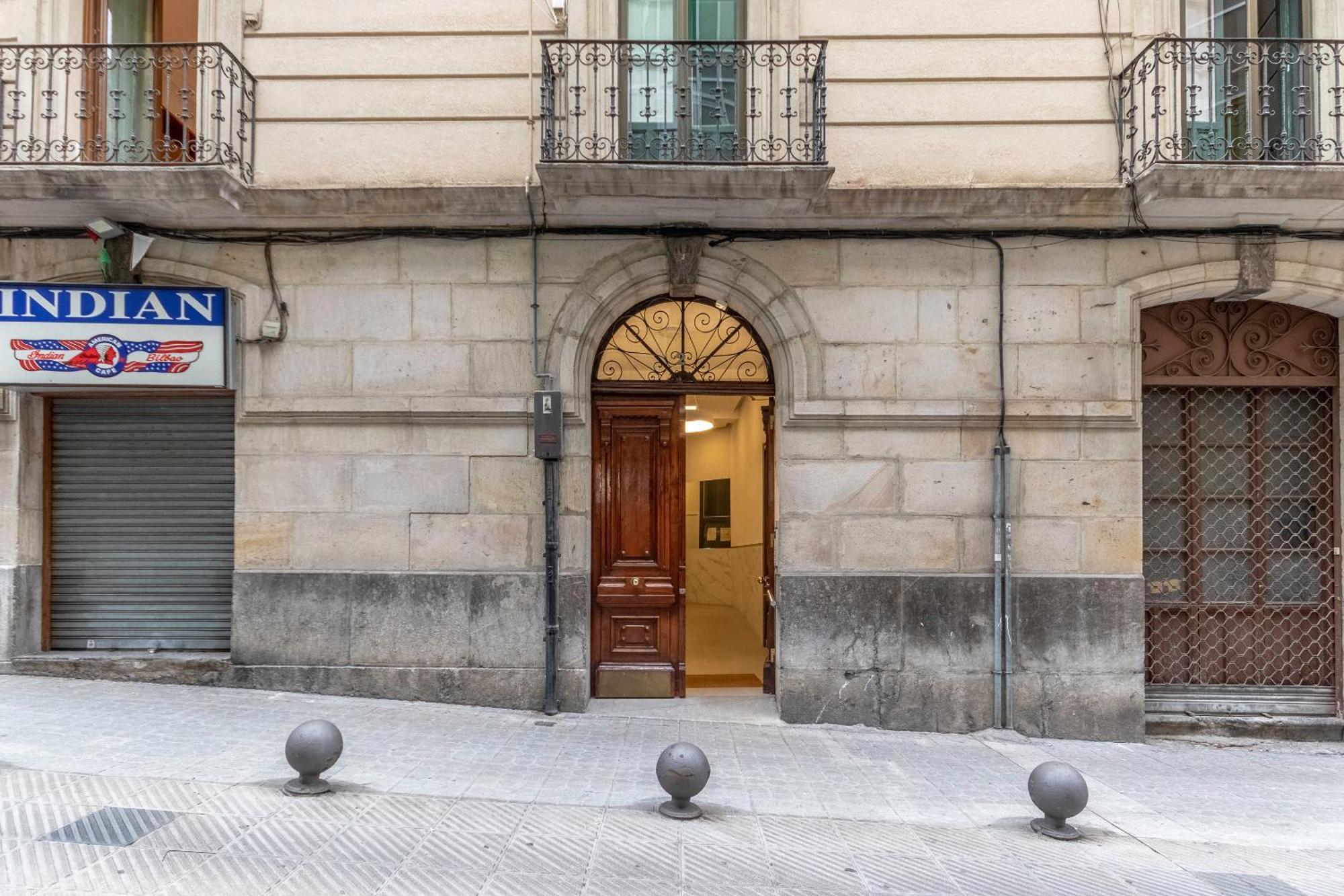 Apartamento Uribitarte Bilbao Bagian luar foto